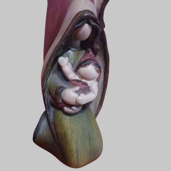 Statue of Angel Watching over Mary & Jesus With Praying Hands Scene - Picture 2 of 7